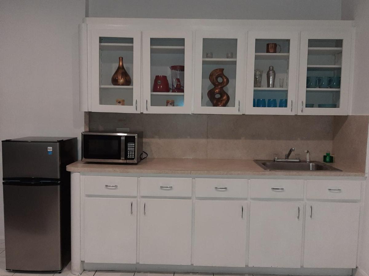 Ferienwohnung Hallandale Studio With Pool Hallandale Beach Exterior foto