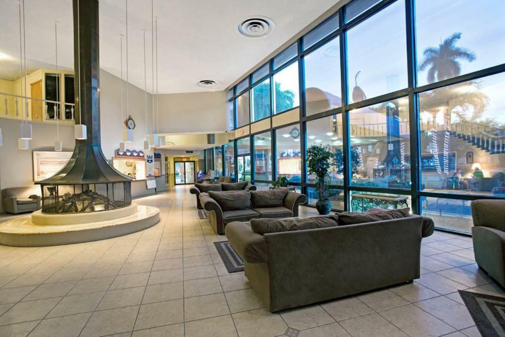 Ferienwohnung Hallandale Studio With Pool Hallandale Beach Exterior foto