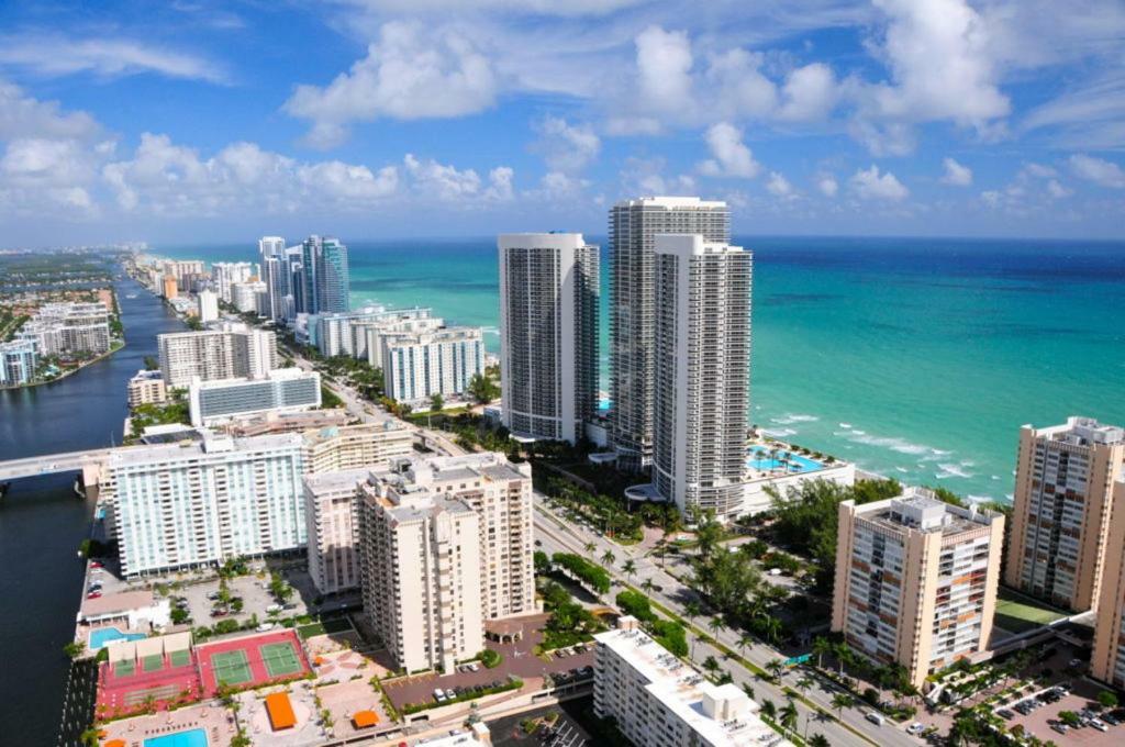 Ferienwohnung Hallandale Studio With Pool Hallandale Beach Exterior foto